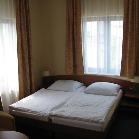 Hotel Christinenhof garni - Bed&Breakfast Gadebusch Exterior foto