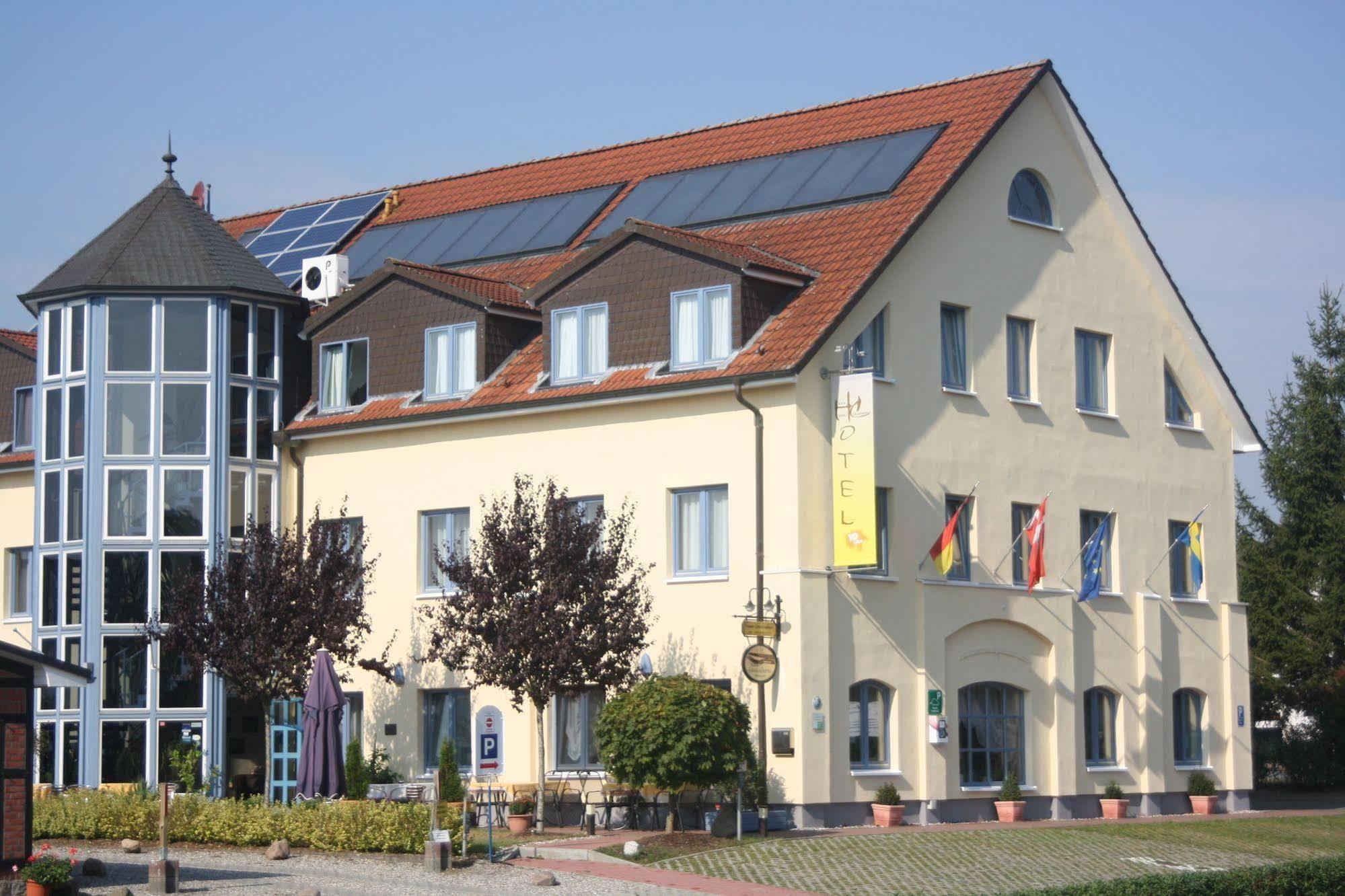 Hotel Christinenhof garni - Bed&Breakfast Gadebusch Exterior foto